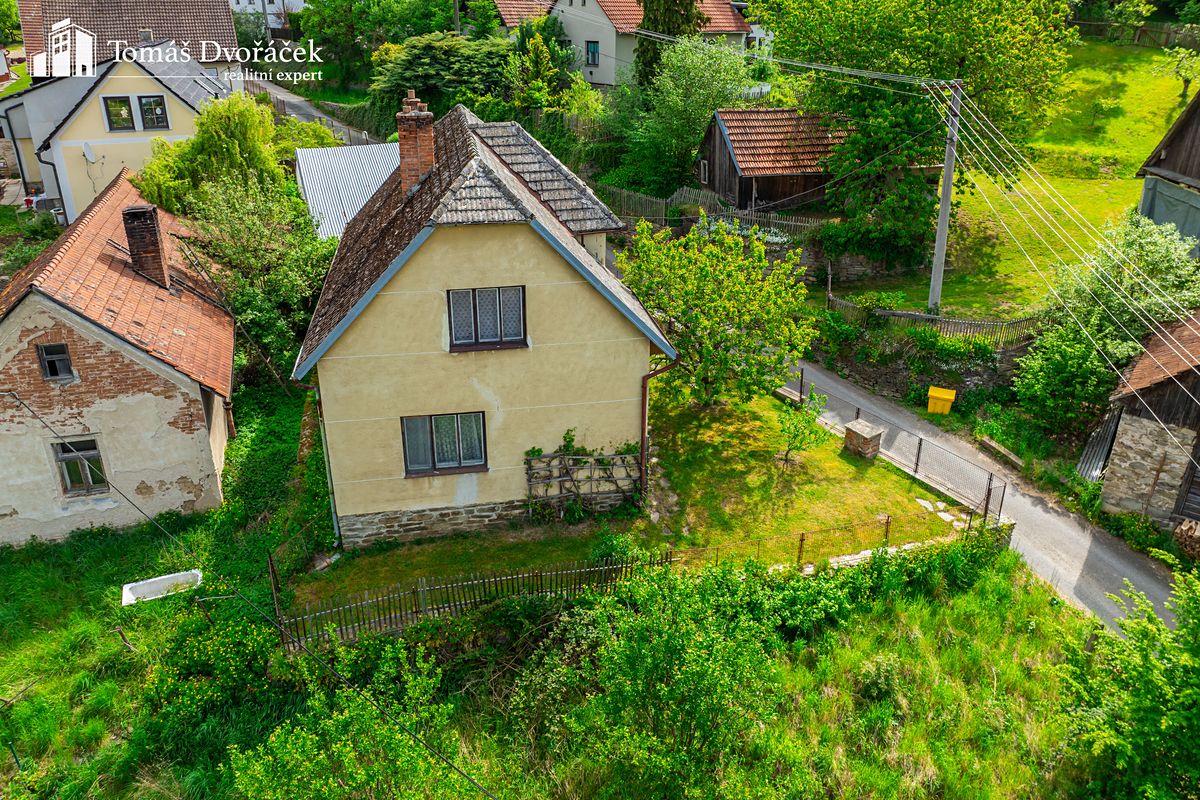 Prodej rodinného domu 110 m², pozemek 1061 m² – fotografie 5