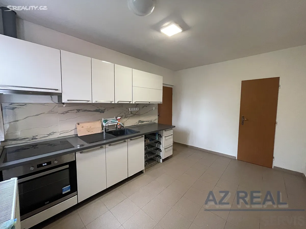 Pronájem bytu 2+1 45 m², Nádražní