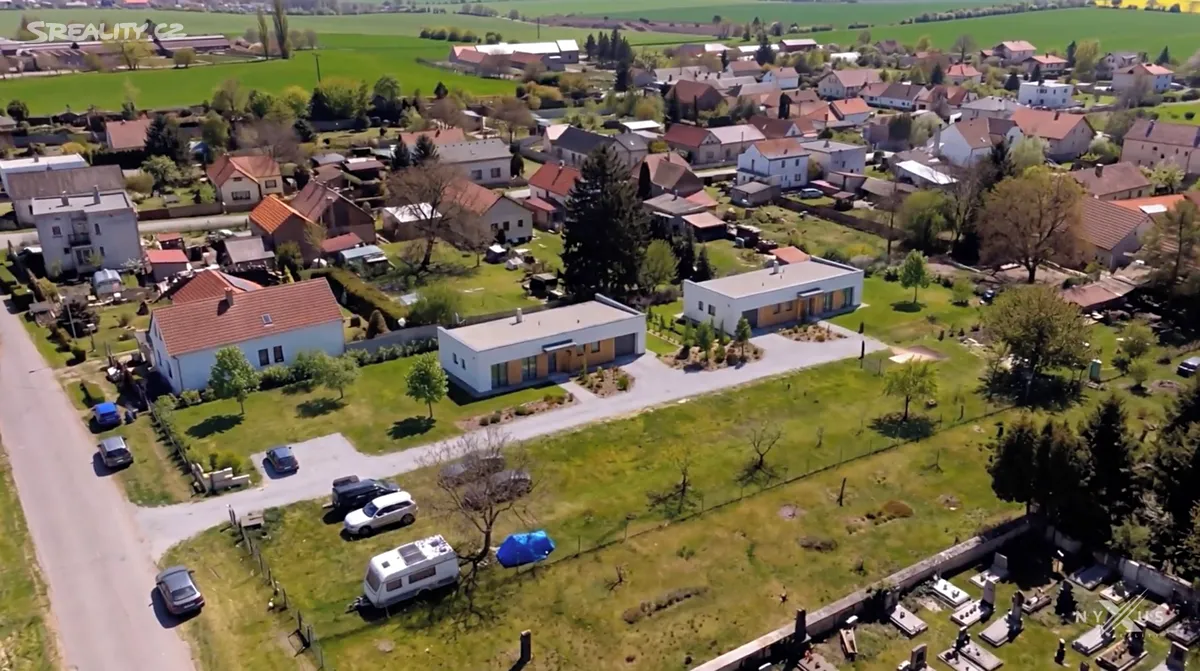 Prodej stavebního pozemku 873 m², Chleby