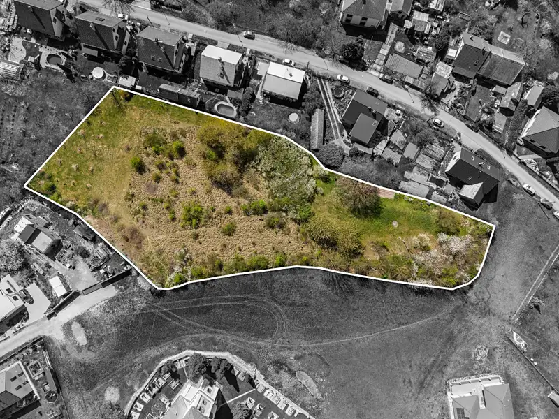 Prodej stavebního pozemku 1700 m², Chrudim – náhled fotky 3