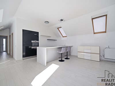 Pronájem bytu 2+kk 62 m²