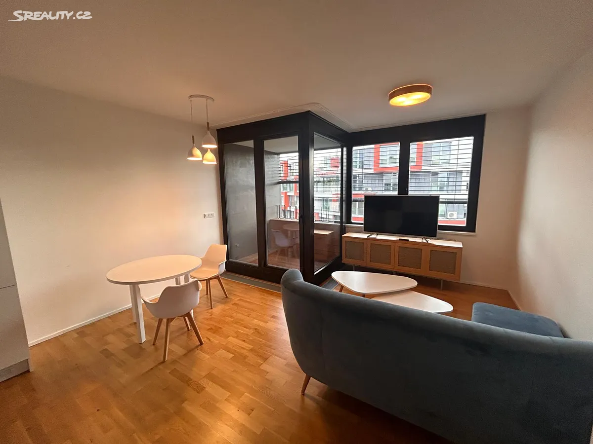 Pronájem bytu 2+kk 53 m², Praha