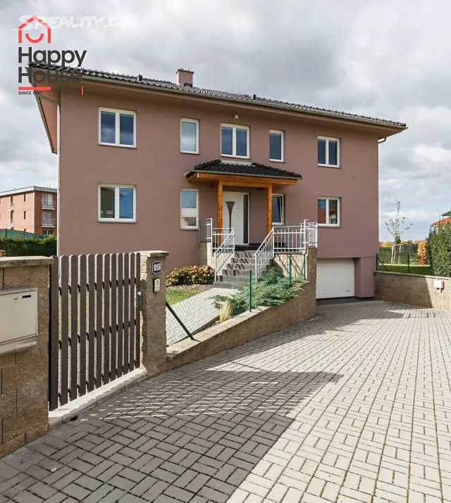 Pronájem rodinného domu 334 m², pozemek 950 m², Průhonice