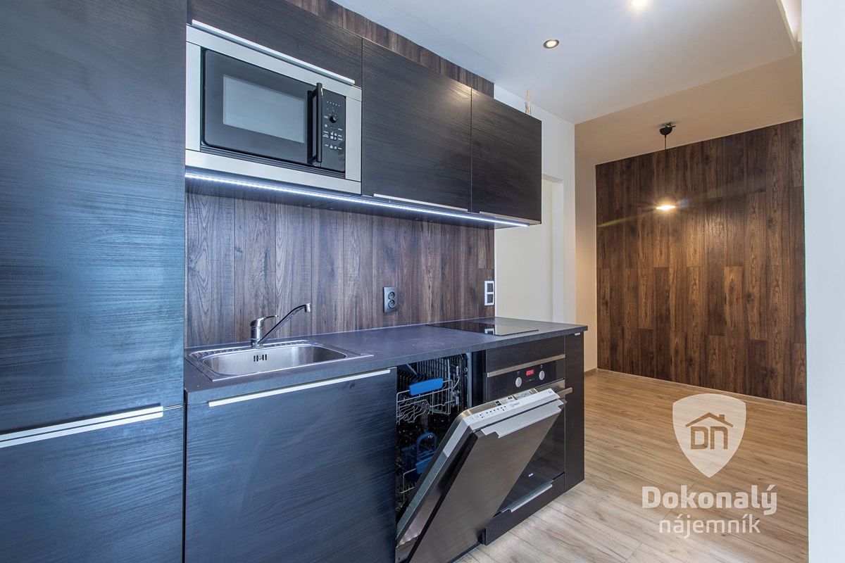 Pronájem bytu 2+kk 54 m²
