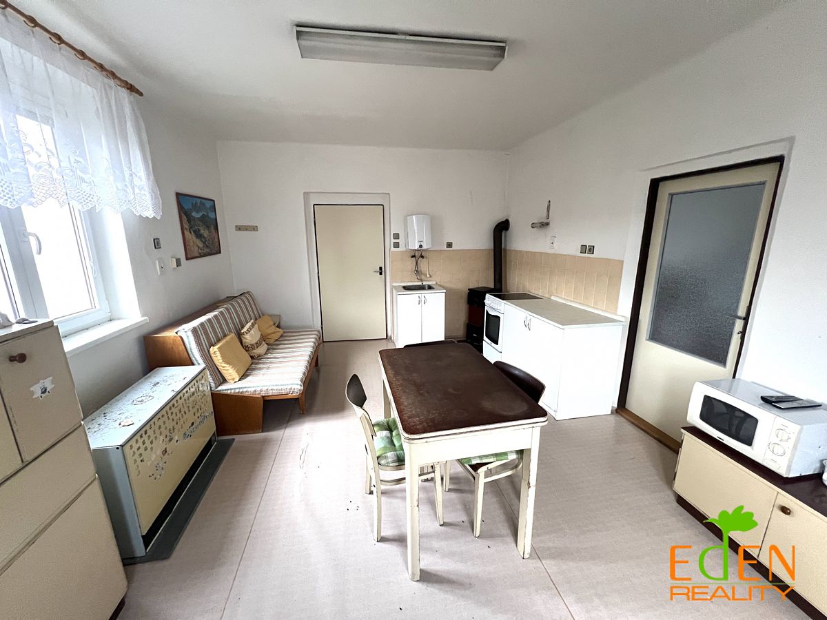 Prodej rodinného domu 135 m², pozemek 878 m² – fotografie 5