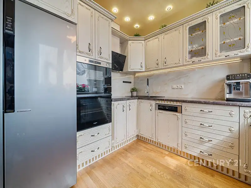 Prodej bytu 3+1 77 m², Praha – náhled fotky 2