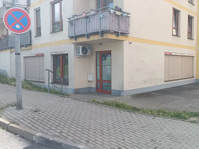 Pronájem kanceláře 144 m², Praha – náhled fotky 1