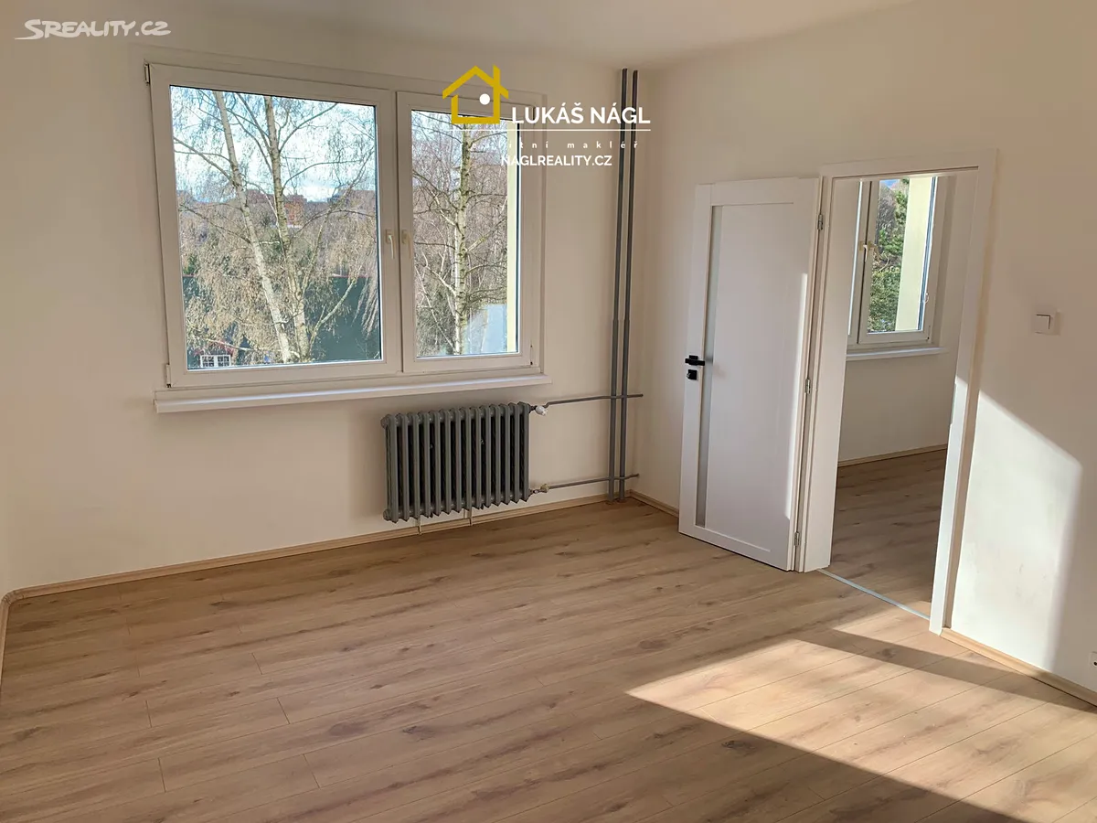 Pronájem bytu 2+kk 36 m² - Więcej