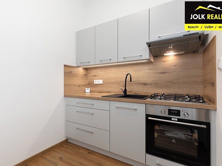 Wohnung 1+1 zum Kauf, 33 m² (2 von 23)