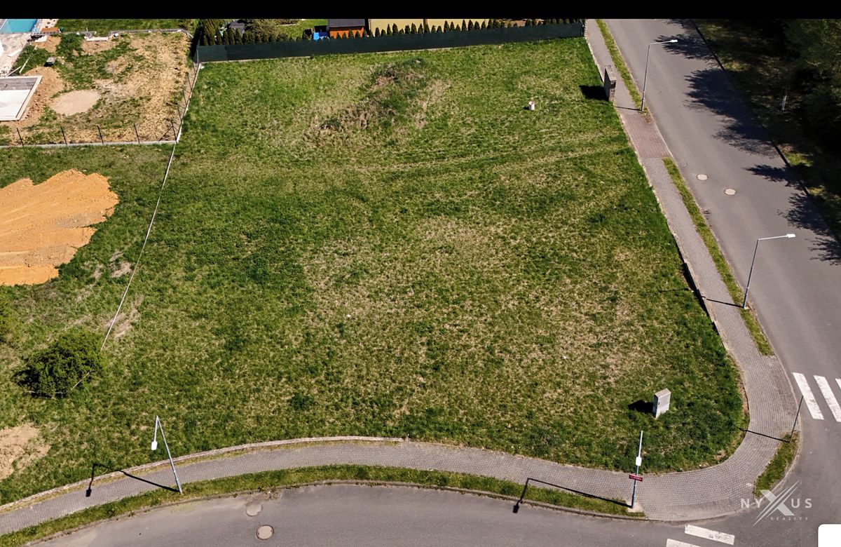 Prodej stavebního pozemku 1329 m² – fotografie 4