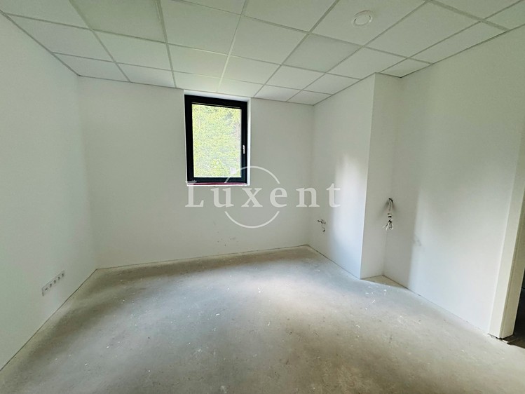 Комерційне приміщення на продаж, 108 м² (8 з 14)