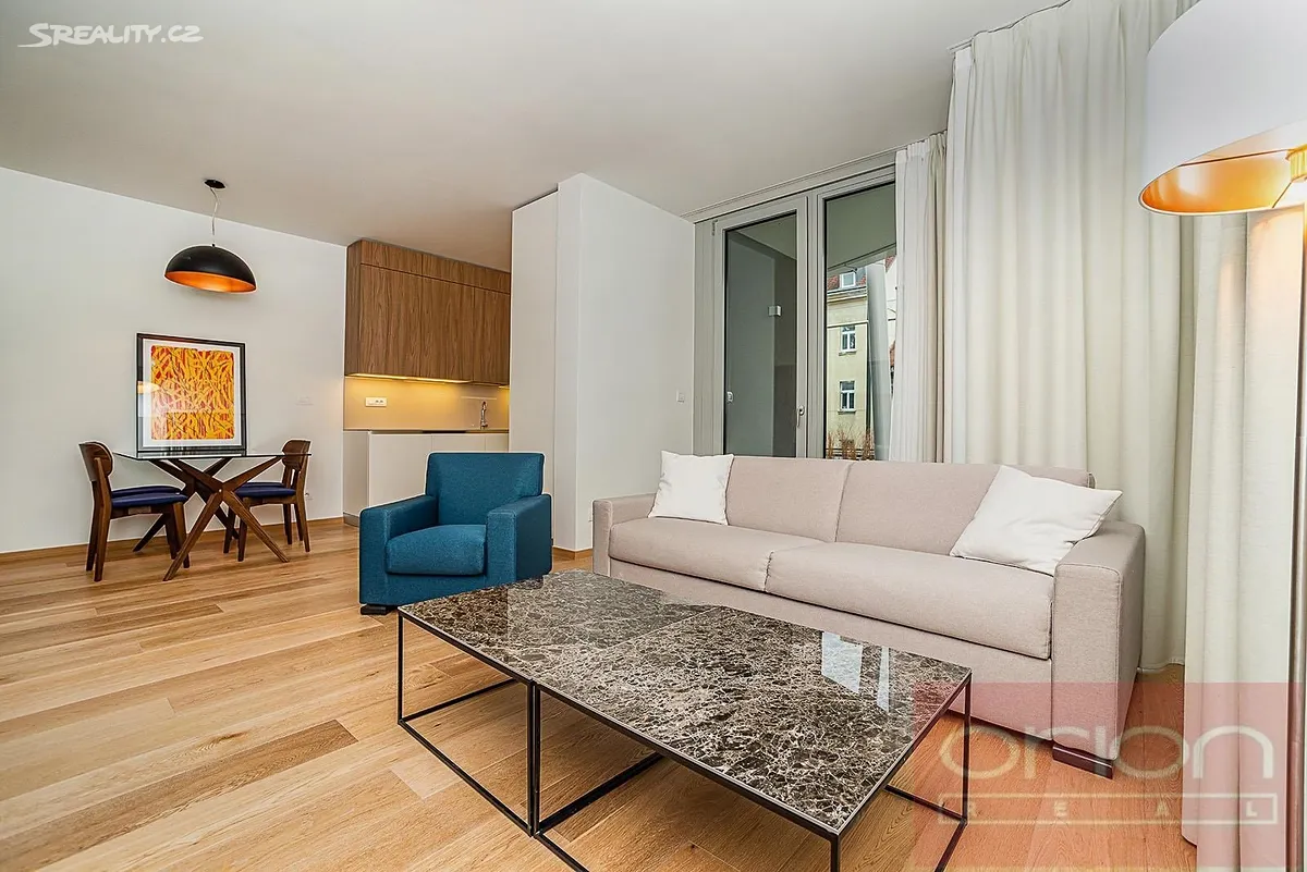 Pronájem bytu 2+kk 76 m², Praha