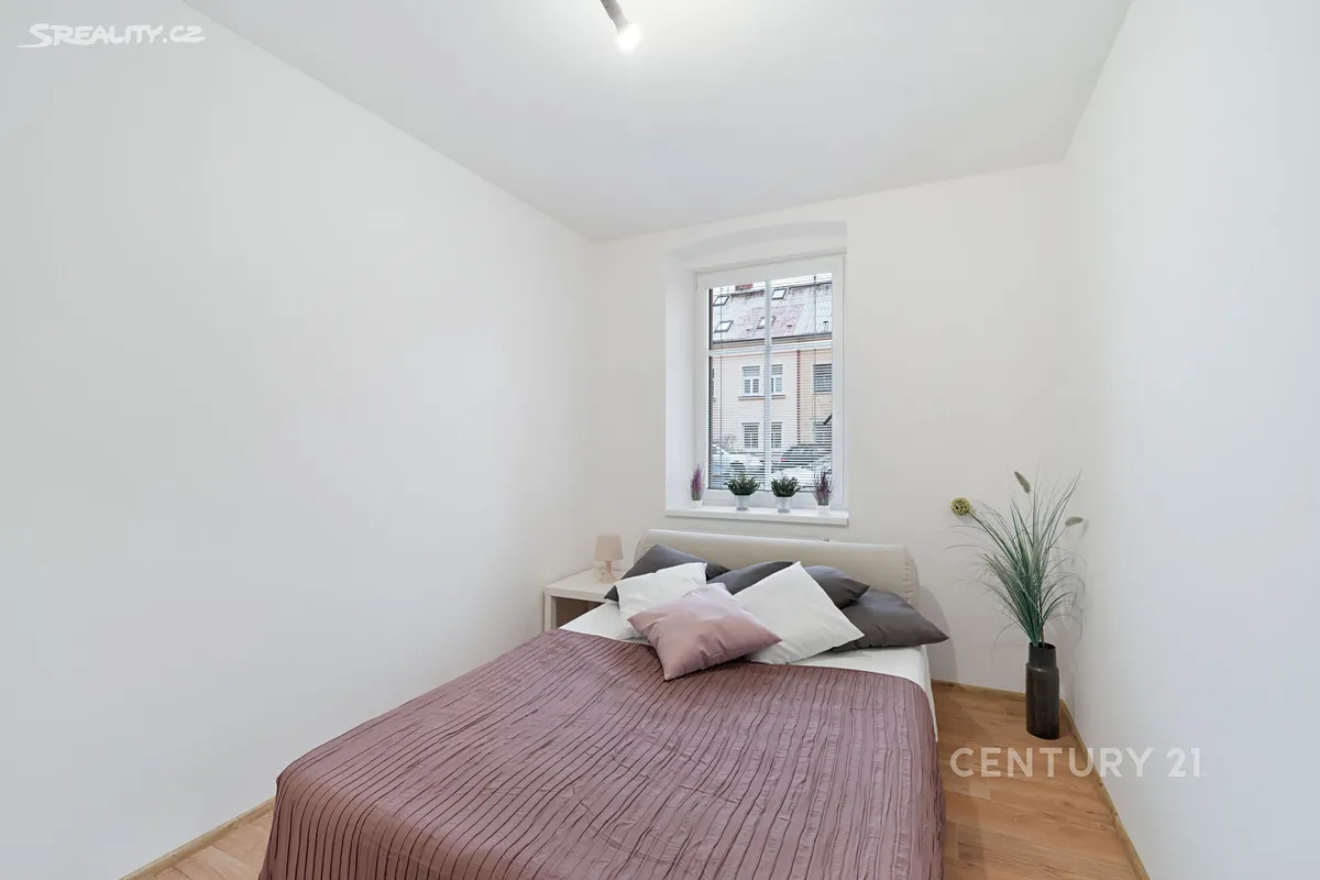 Pronájem bytu 2+1 70 m² - Więcej