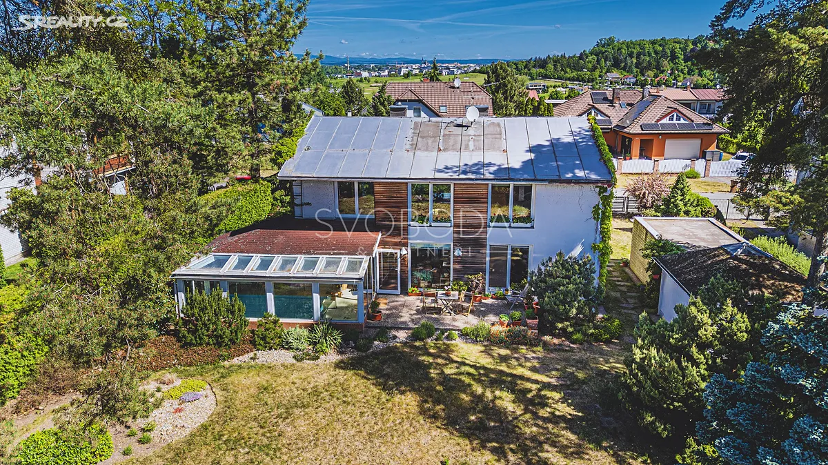 Prodej rodinného domu 300 m², pozemek 1176 m², Ve Svahu