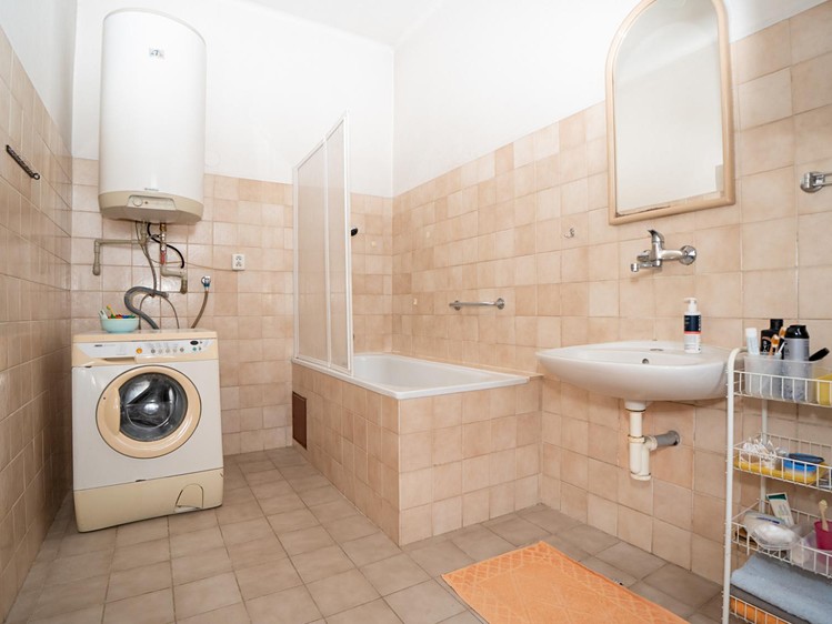 Комерційне приміщення на продаж, 340 м² (20 з 31)