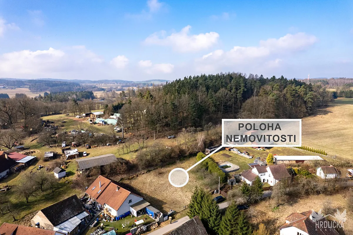 Prodej stavebního pozemku 1072 m²