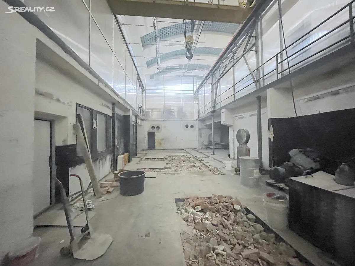 Pronájem skladového prostoru 100 m² – pohled 2