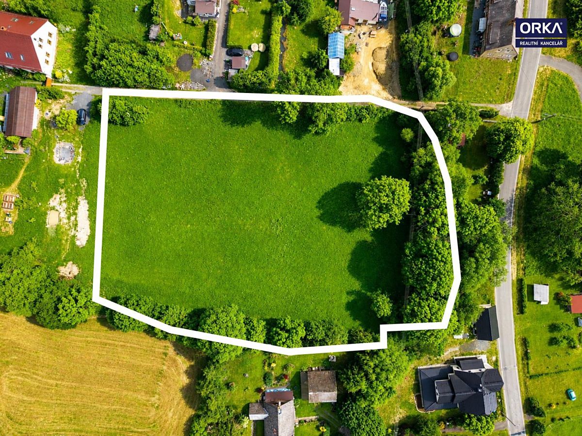 Prodej stavebního pozemku 7007 m² – fotografie 3