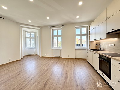 Pronájem bytu 3+kk 62 m²