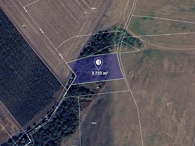 Prodej pozemku 3723 m²