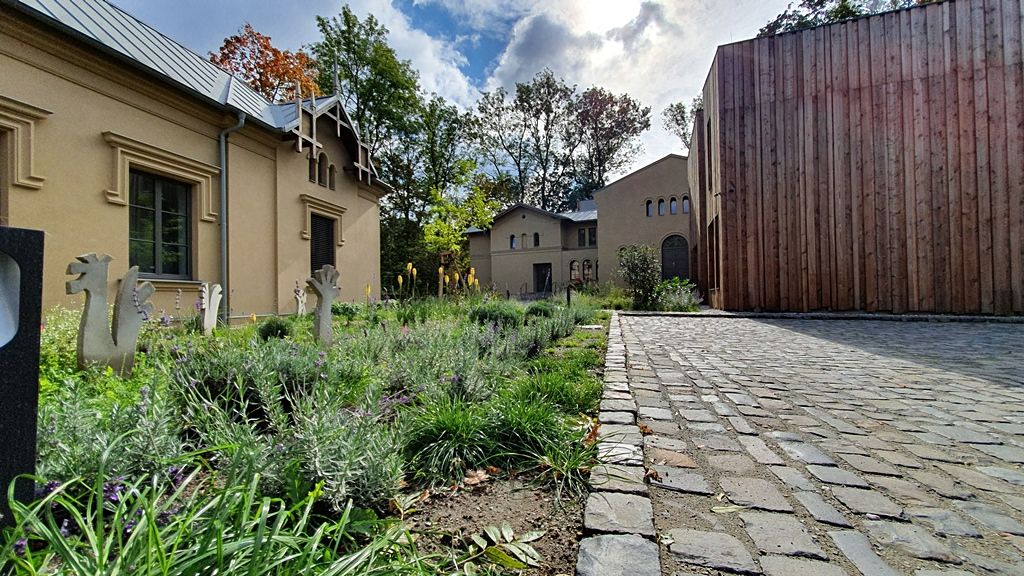 Pronájem bytu 1+kk 28 m² – fotografie 2