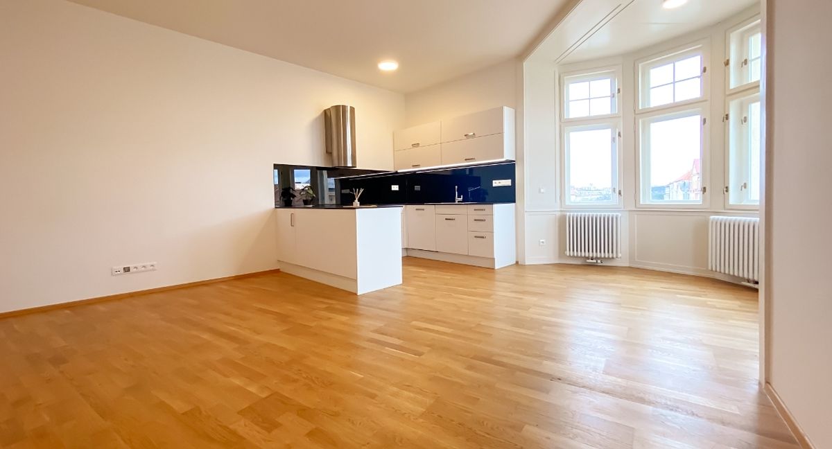 Pronájem bytu 2+kk 70 m², Praha – fotka 1 z 3
