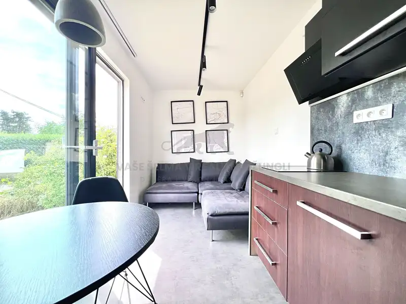 Prodej specifického typu nemovitosti 26 m², Praha – náhled fotky 2