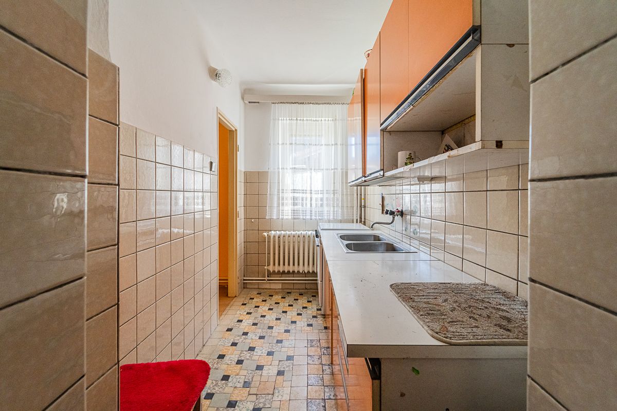 Prodej rodinného domu 180 m², pozemek 746 m² – fotografie 5