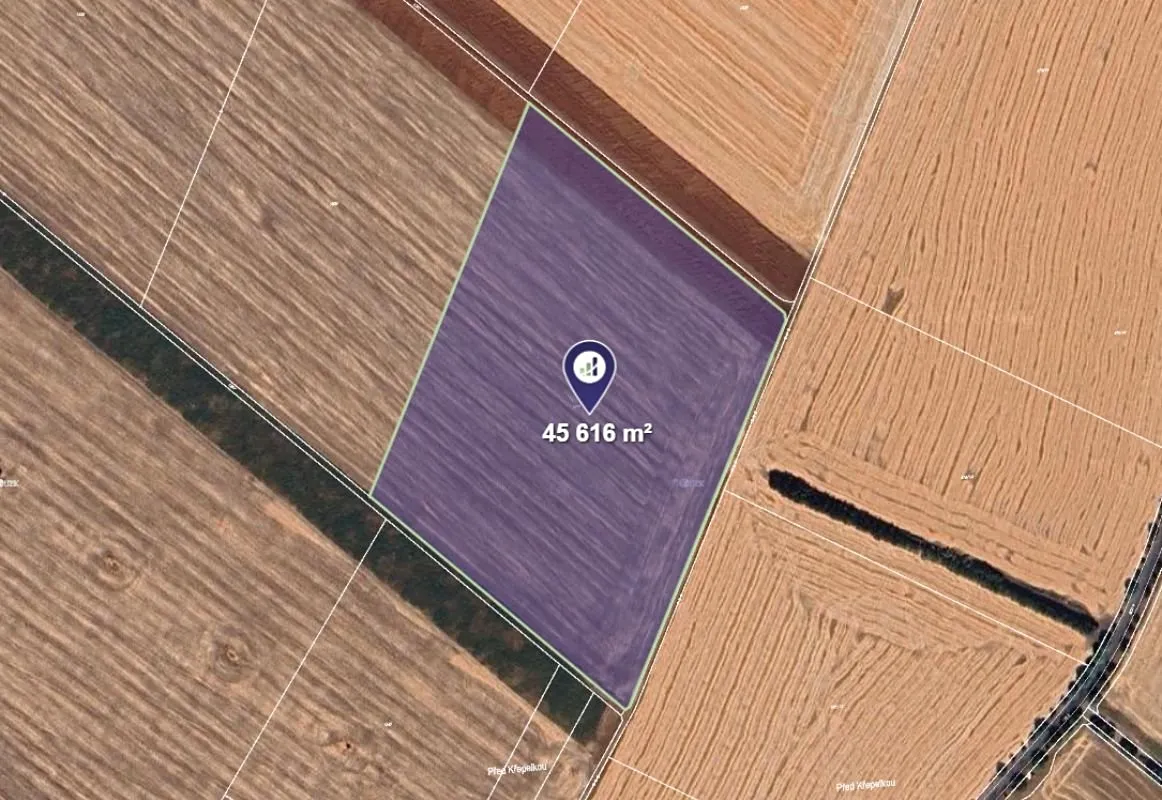 Prodej pole 45616 m²