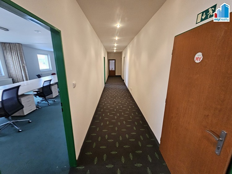 Pronájem komerčního prostoru, 114 m² (5 z 8)