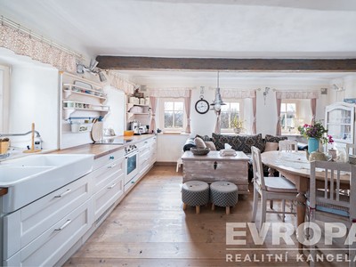 Prodej  rodinného domu 120 m², pozemek 1 895 m²