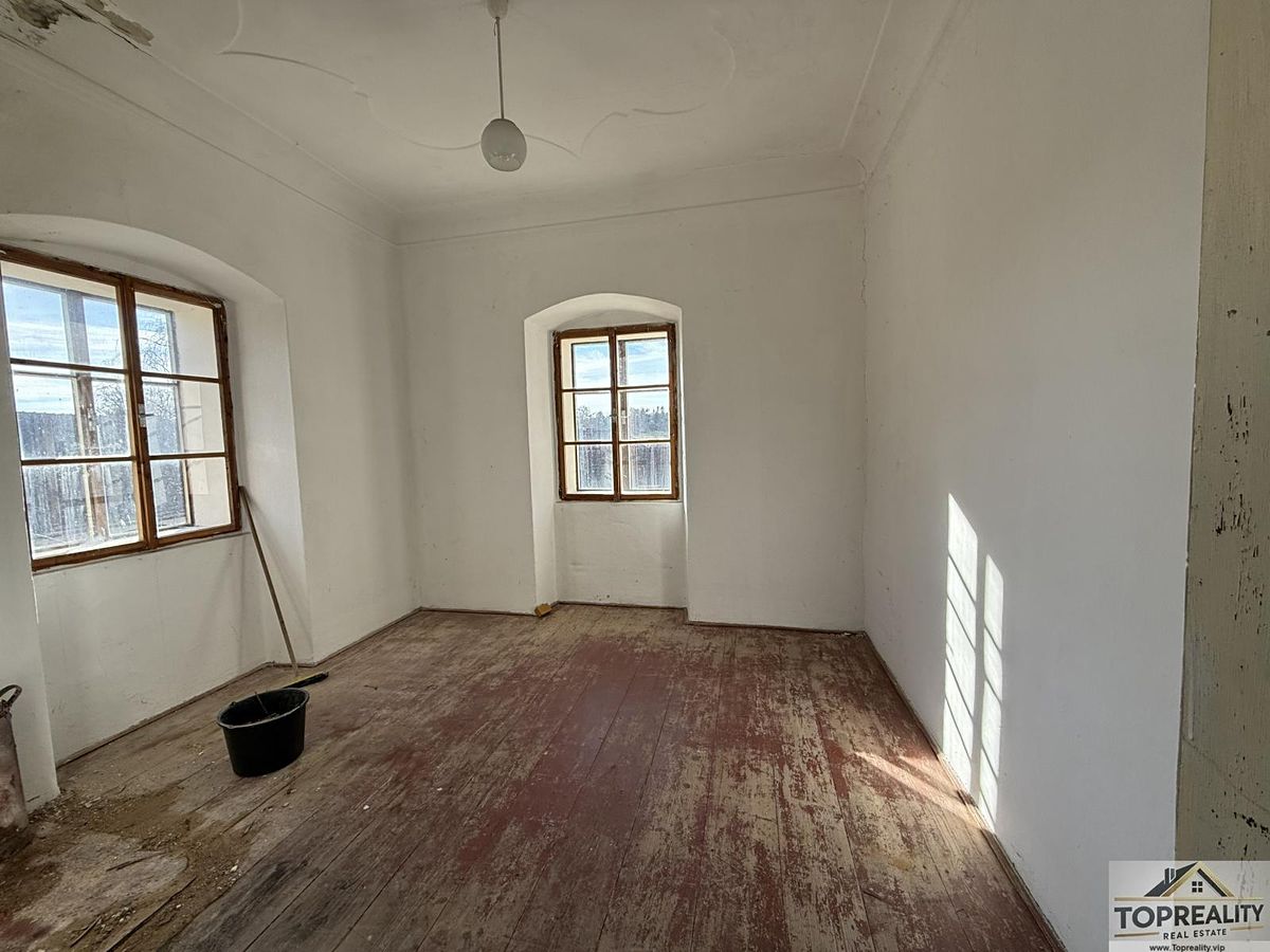 Prodej vily 180 m², pozemek 3054 m² – fotografie 4