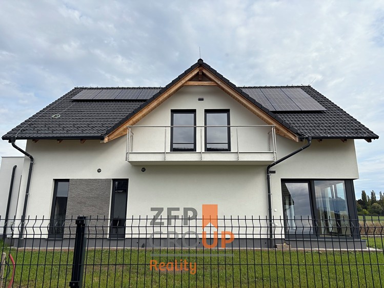 Prodej domu, 228 m² (11 z 100)