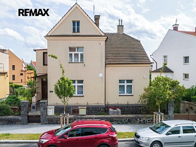 Prodej  vily 197 m², pozemek 636 m²