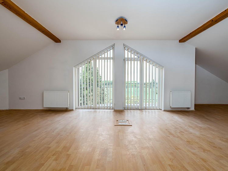 Prodej domu, 244 m² (6 z 32)