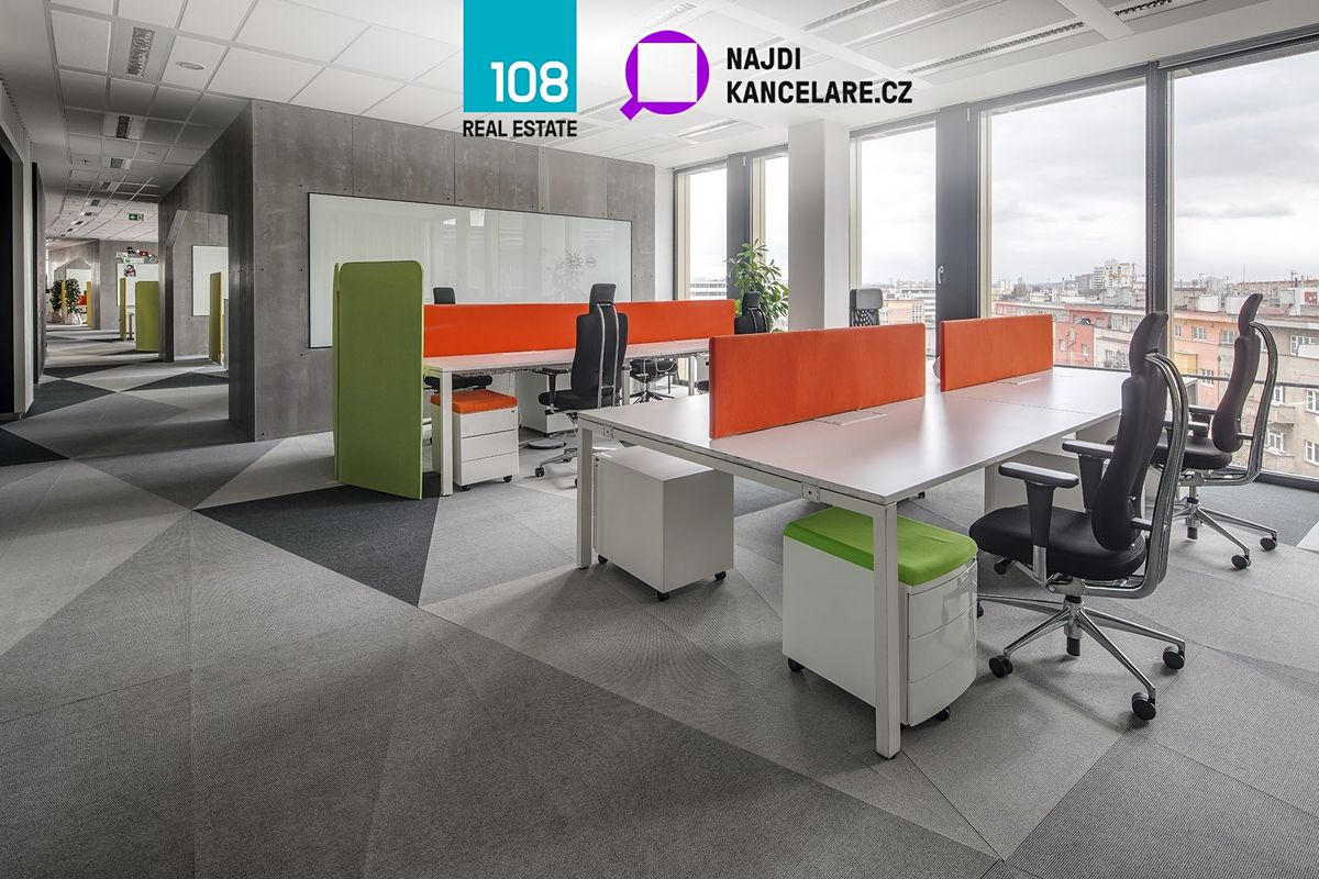 Pronájem kanceláře 525 m²