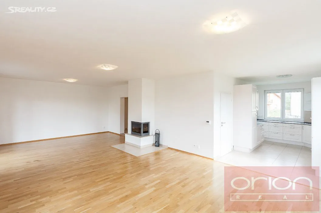 Pronájem rodinného domu 350 m², pozemek 800 m², Průhonice