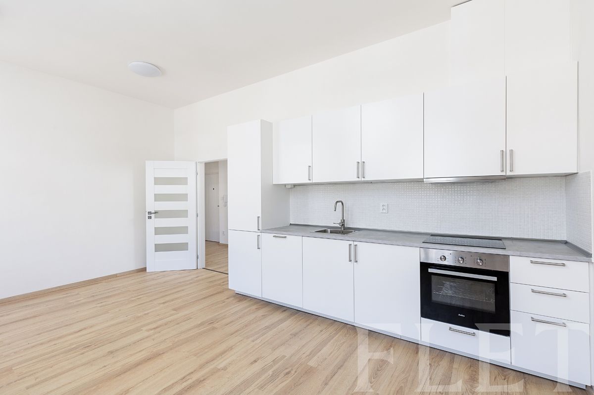 Pronájem bytu 2+kk 44 m²
