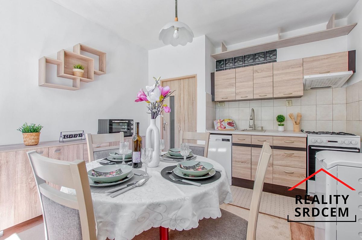 Pronájem bytu 1+1 38 m²