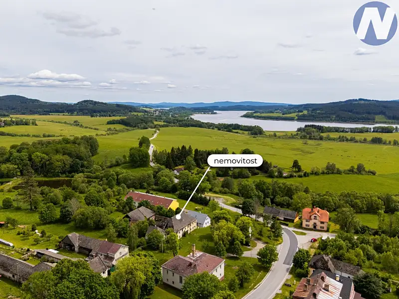 Prodej rodinného domu 500 m², pozemek 1899 m², Horní Planá – náhled fotky 2