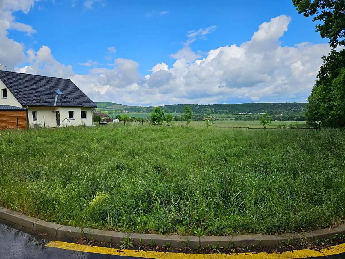 Prodej stavebního pozemku 914 m²