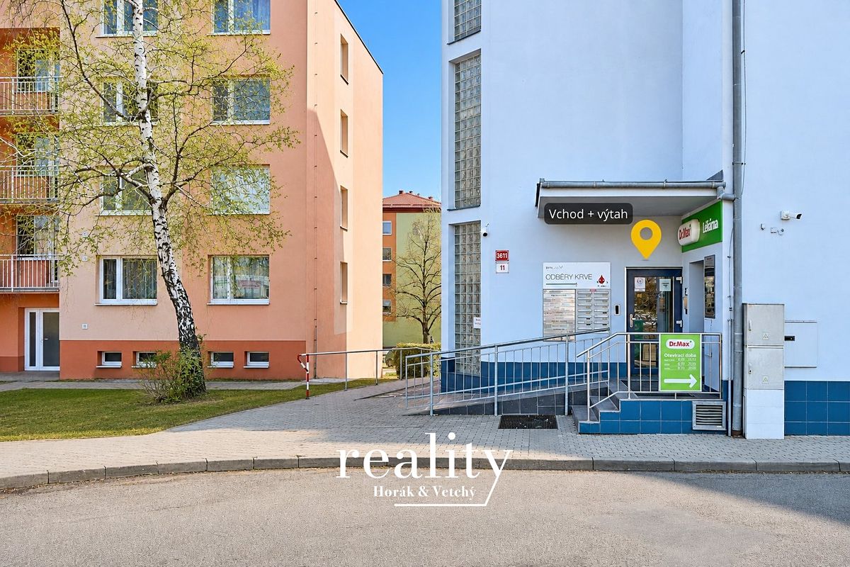 Pronájem kanceláře 84 m² – fotografie 3
