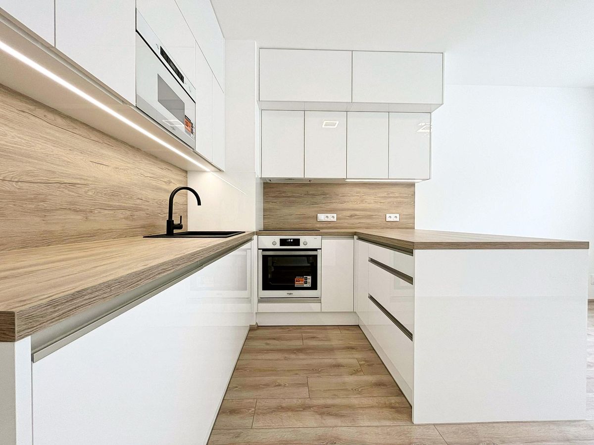Pronájem bytu 1+kk 27 m²