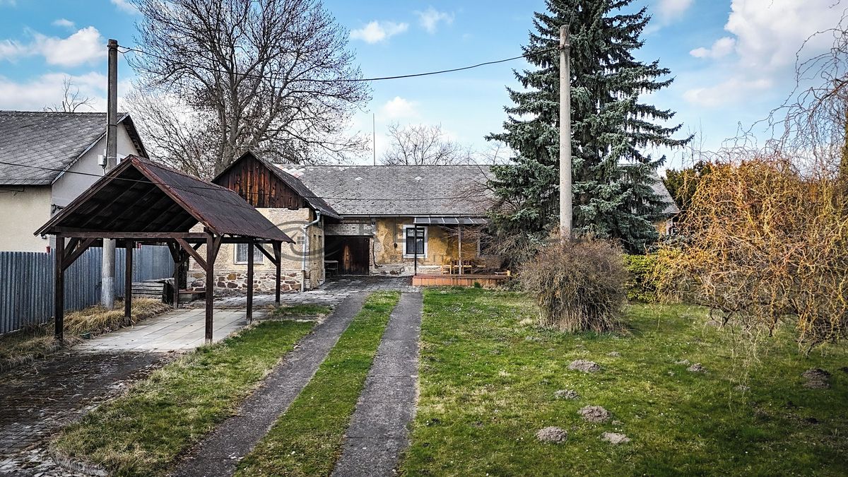 Prodej rodinného domu 156 m², pozemek 2097 m² – fotografie 3