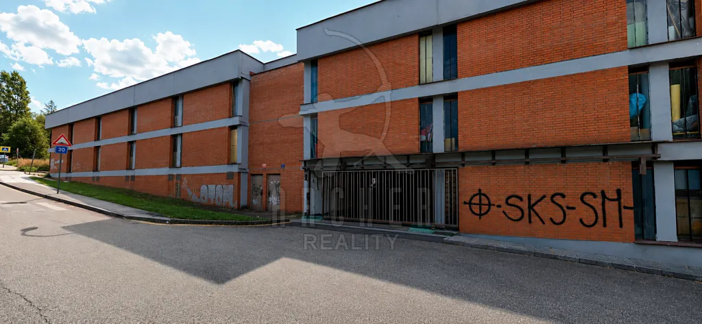 Prodej garáže 18 m²