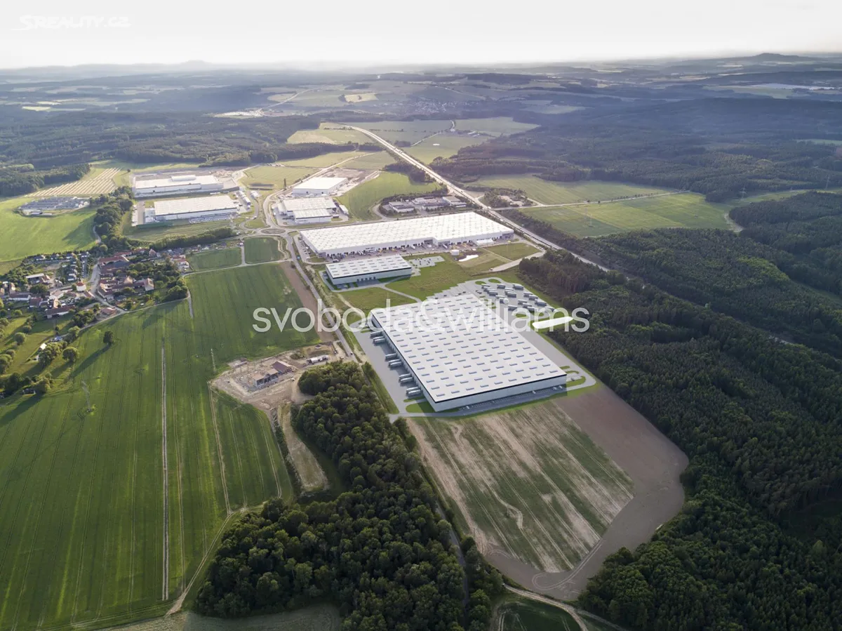 Pronájem výrobní haly, prostoru 7125 m², Kostelec