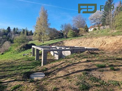 Prodej stavebního pozemku 2390 m²