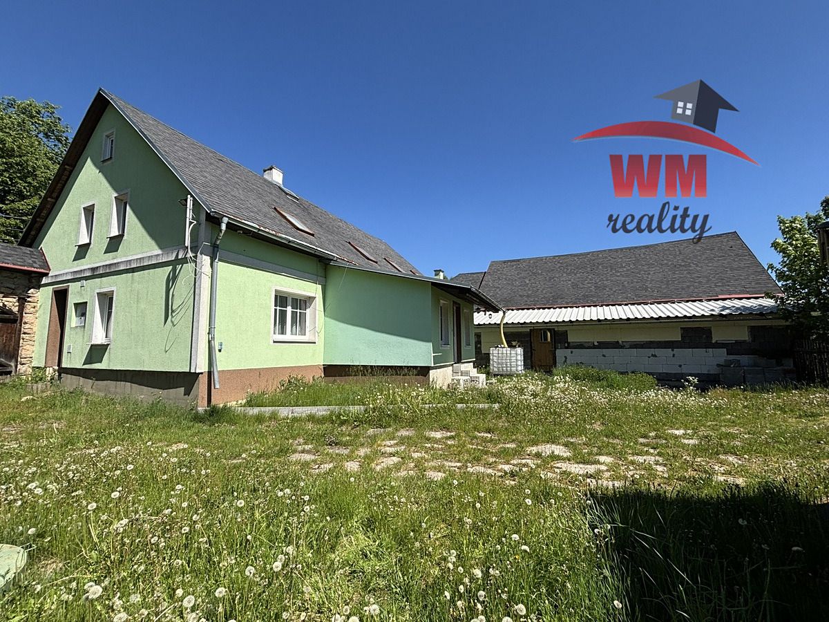 Prodej rodinného domu 200 m², pozemek 880 m² – fotografie 3