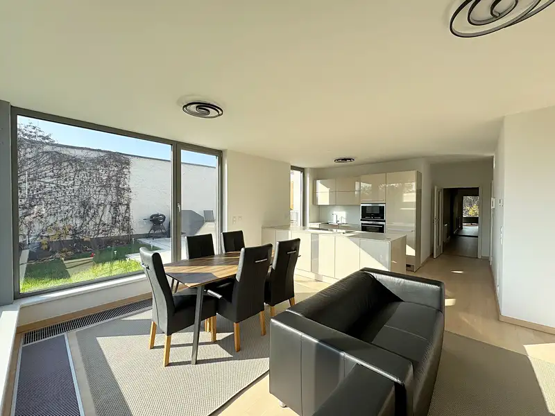Prodej bytu 4+kk 135 m², Praha – náhled fotky 2
