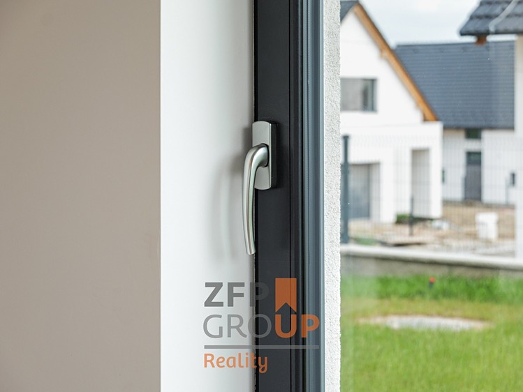 Prodej domu, 228 m² (42 z 100)